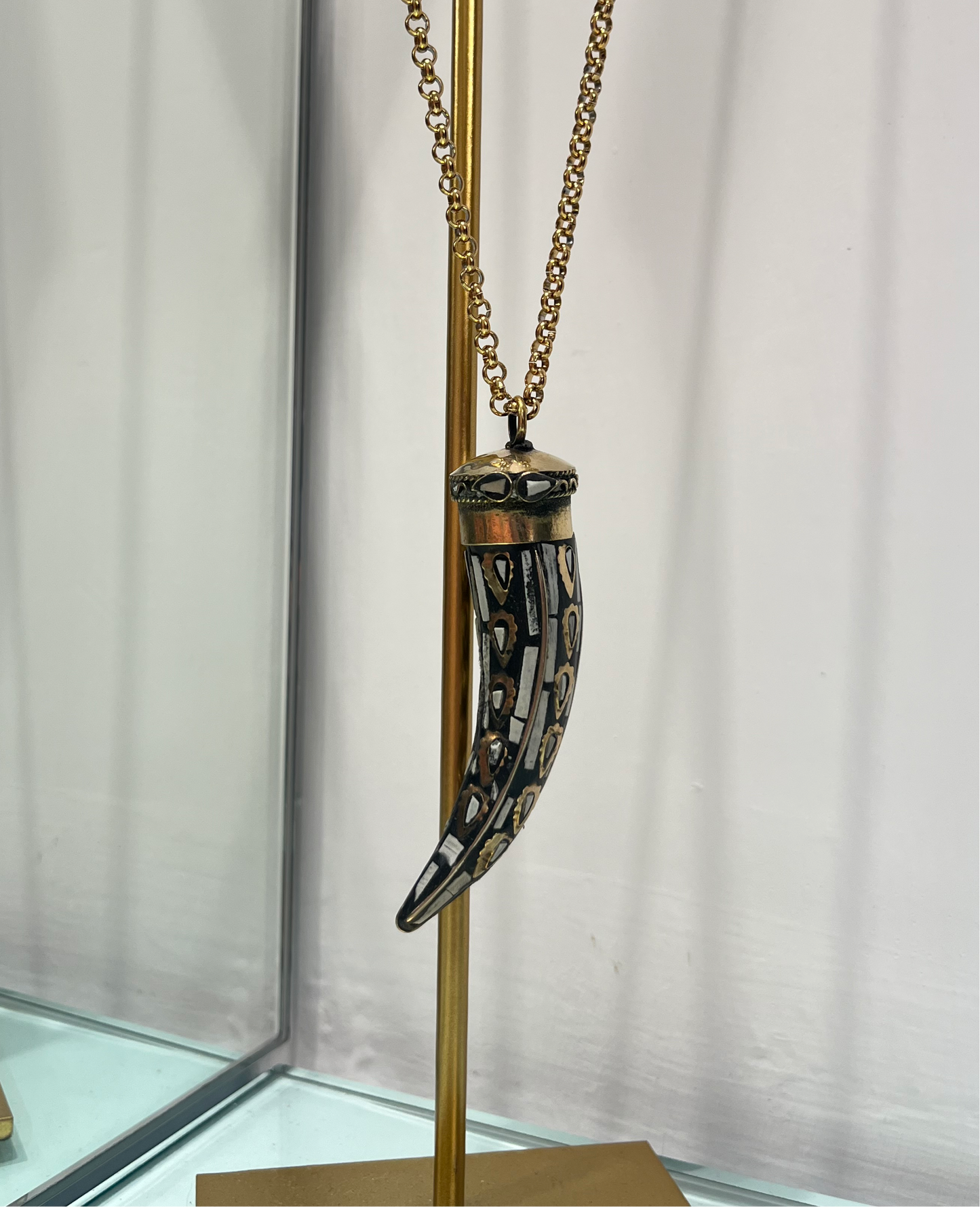 collana Uganda